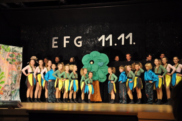 Endorfer Girlys 2013: Eine zauberhafte Welt von Hexen und Elfen